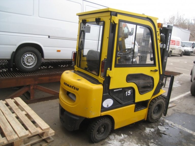 KOMATSU 1,5 Т