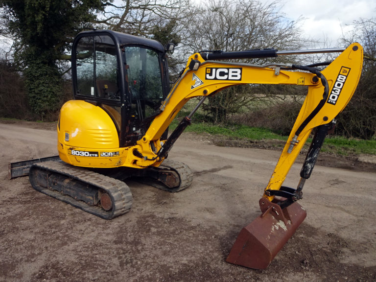 МИНИ-ЭКСКАВАТОР “JCB 8030”